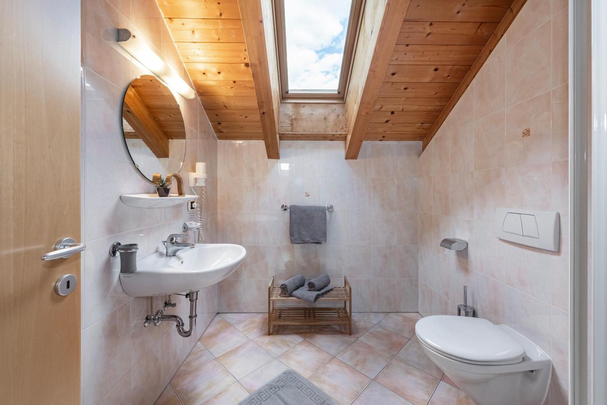 Trinnerhof- Hof Chalets Und Obsthof Mit Zimmer Natz-Schabs Buitenkant foto