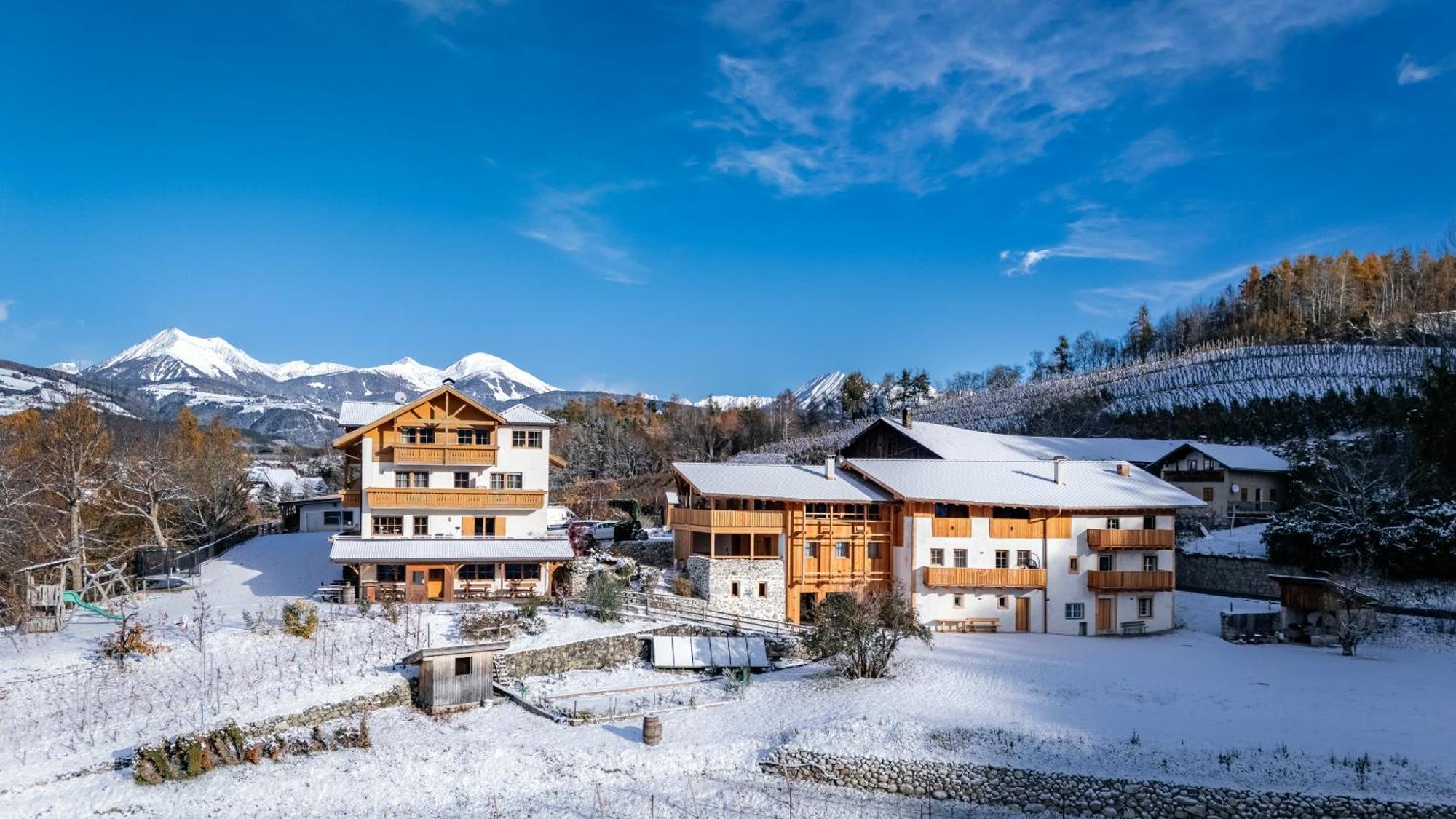 Trinnerhof- Hof Chalets Und Obsthof Mit Zimmer Natz-Schabs Buitenkant foto