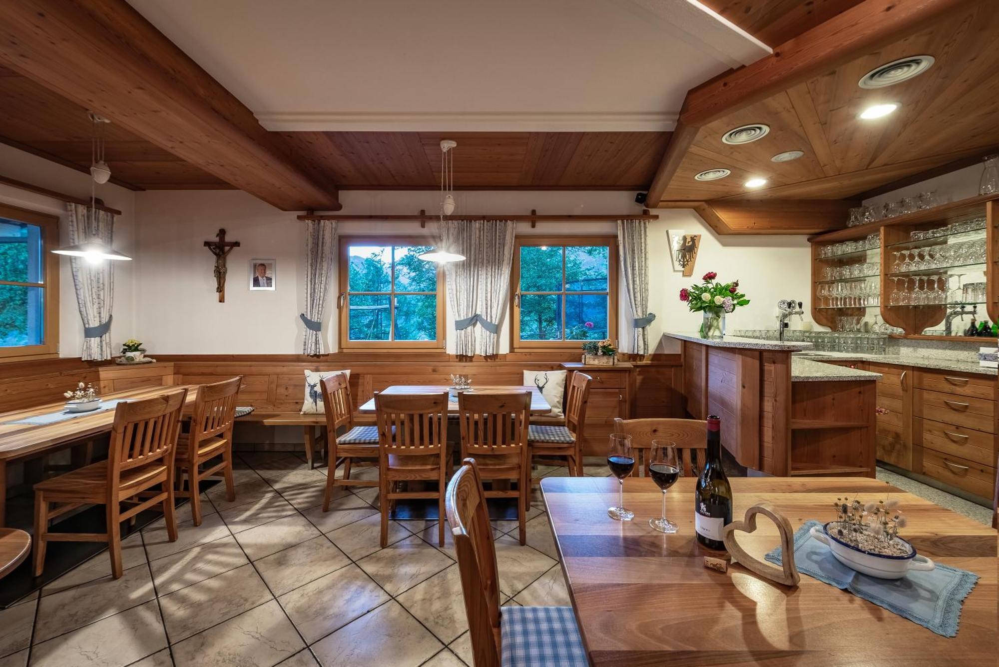 Trinnerhof- Hof Chalets Und Obsthof Mit Zimmer Natz-Schabs Buitenkant foto