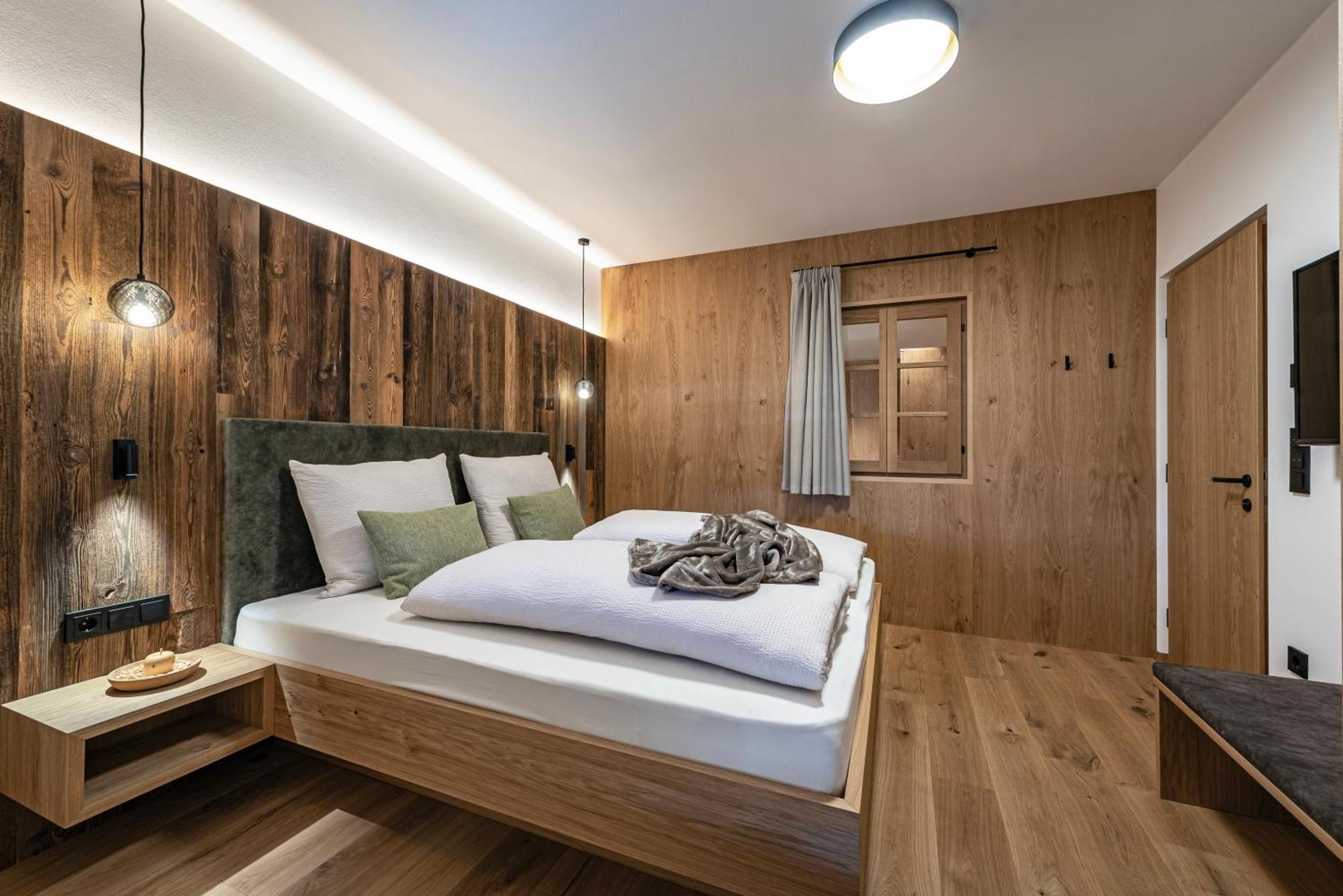 Trinnerhof- Hof Chalets Und Obsthof Mit Zimmer Natz-Schabs Buitenkant foto