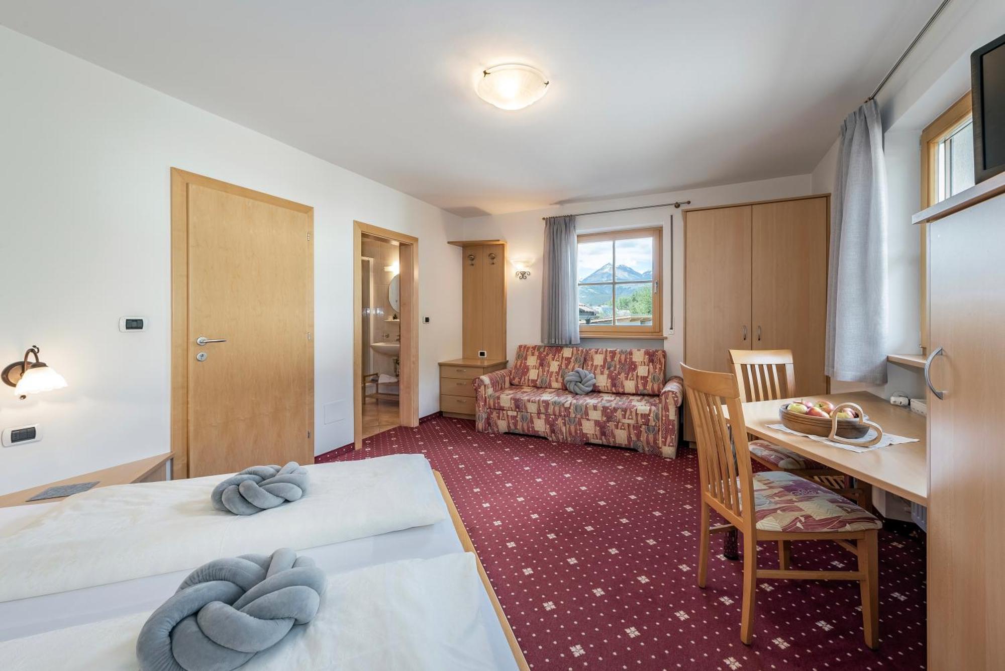 Trinnerhof- Hof Chalets Und Obsthof Mit Zimmer Natz-Schabs Buitenkant foto