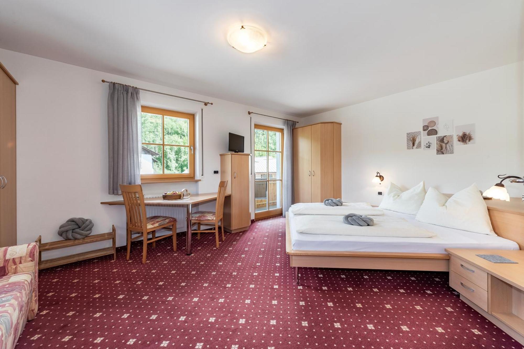 Trinnerhof- Hof Chalets Und Obsthof Mit Zimmer Natz-Schabs Buitenkant foto