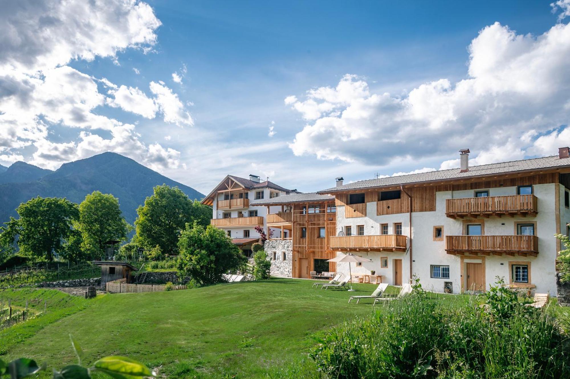 Trinnerhof- Hof Chalets Und Obsthof Mit Zimmer Natz-Schabs Buitenkant foto