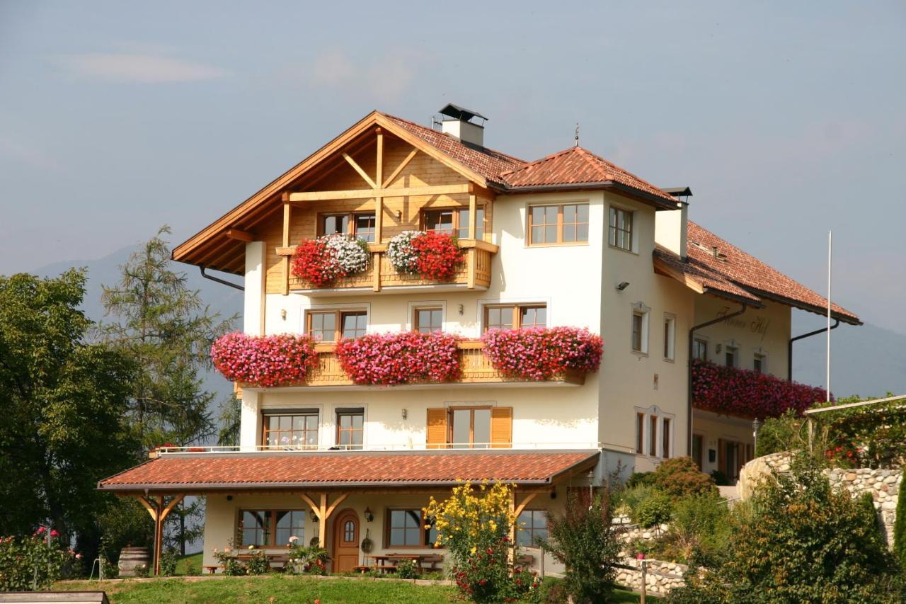 Trinnerhof- Hof Chalets Und Obsthof Mit Zimmer Natz-Schabs Buitenkant foto